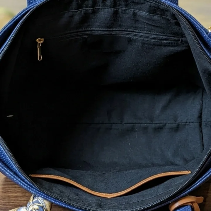Blue Weaving Pattern Tote bag Inner View